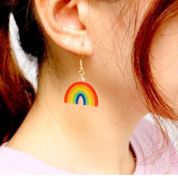 NEW SET;Pride WearEarrings/Face Decals/Hair Bow/Tee/Shorts/magnet/bracelet/sox➕ - Picture 6 of 14